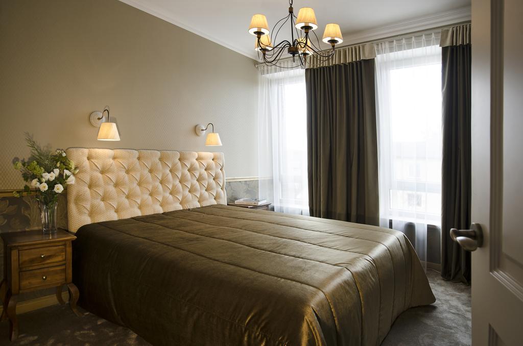 Ursula Royal Apartments دروسكينينكاي الغرفة الصورة